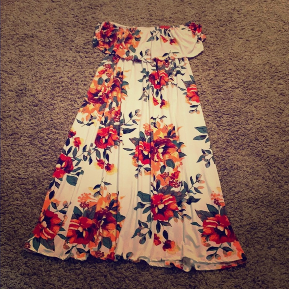 Maxi dress